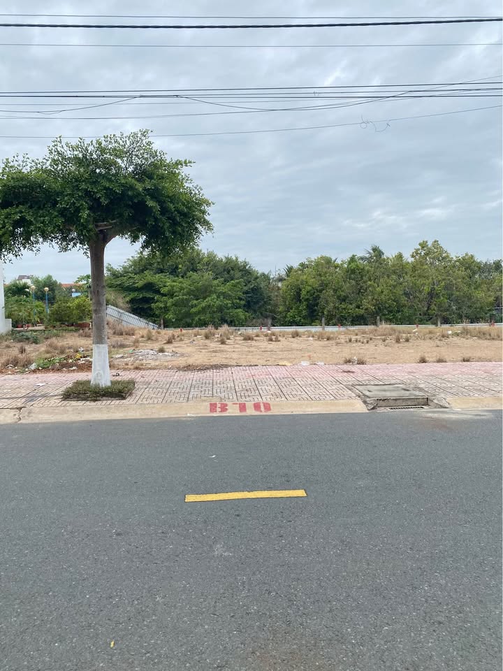 Đất nền KDC Nam Thủ Khoa Huân Châu Đốc 100m² giá 1.9 tỷ - Cơ hội đầu tư hấp dẫn!