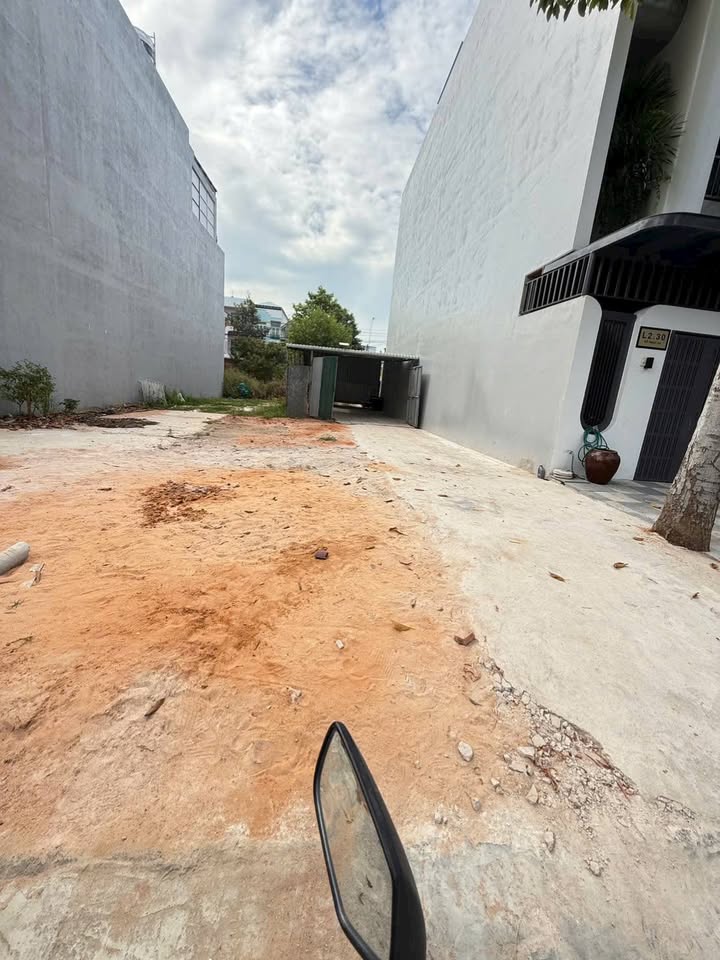 Đất thổ cư mặt tiền nhựa 9m Phú Thủy, Phan Thiết 100m² giá 4 tỷ - Tiềm năng đầu tư lớn!