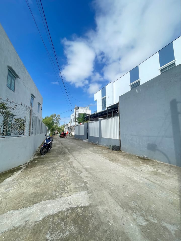 Bán đất tặng nhà cấp 4 tại Hòa Quý, Đà Nẵng - Diện tích 96m² chỉ 2.9 tỷ!