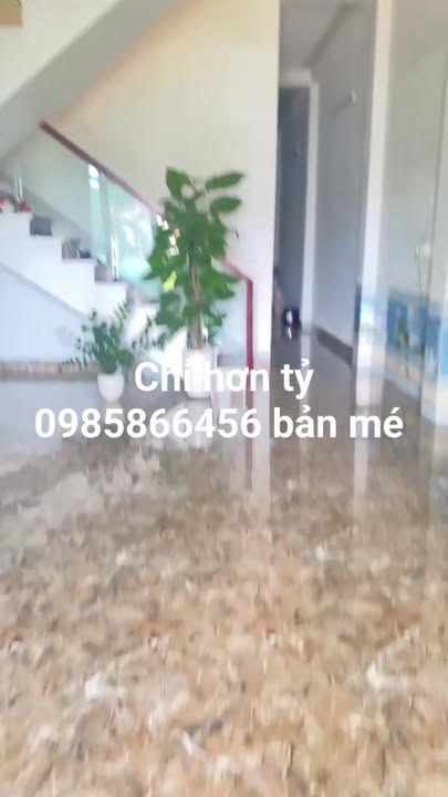 Nhà 2 tầng 1 tum tại Chiềng Cơi, Sơn La 190m² chỉ 1 tỷ - Ô tô đỗ tận sân!