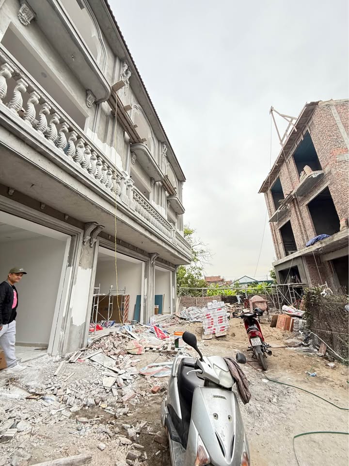 Nhà 3 tầng Hồng Thái An Dương 65m² giá 2.7 tỷ - Ô tô quay đầu tại sân thoải mái!