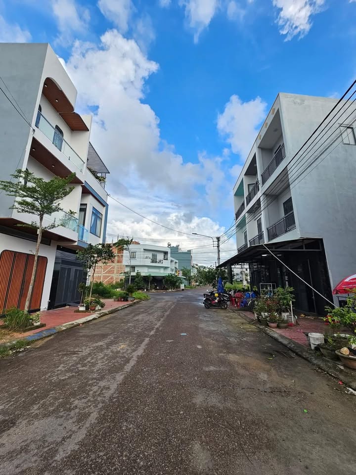 Bán Đất Mặt Tiền Cầu 2, Đống Đa, Quy Nhơn 96m² - Đầu Tư Sinh Lời Ngay!