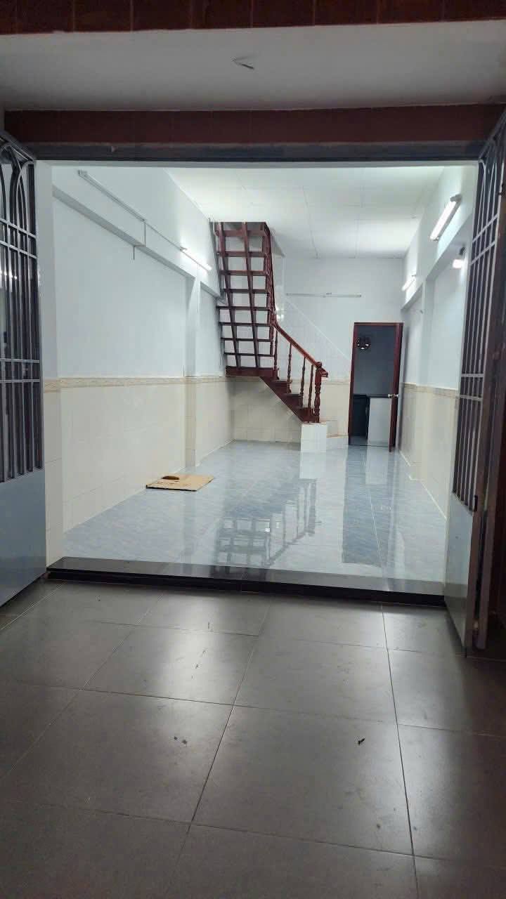 Nhà nguyên căn Hưng Phú, Q8, 44m² giá 9 triệu - Tiện ích đầy đủ, sẵn sàng vào ở!