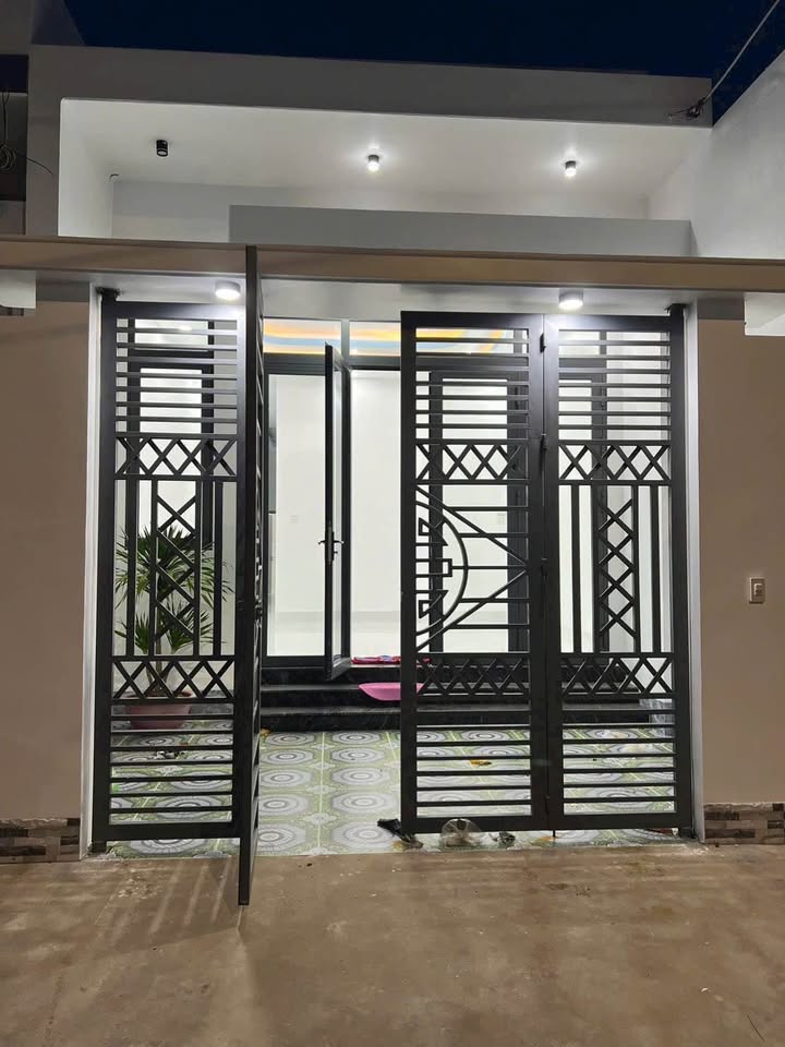 Nhà riêng KĐT Nhựt Hồng Cà Mau 105m² giá 1.82 tỷ - Chính chủ bán ngay!