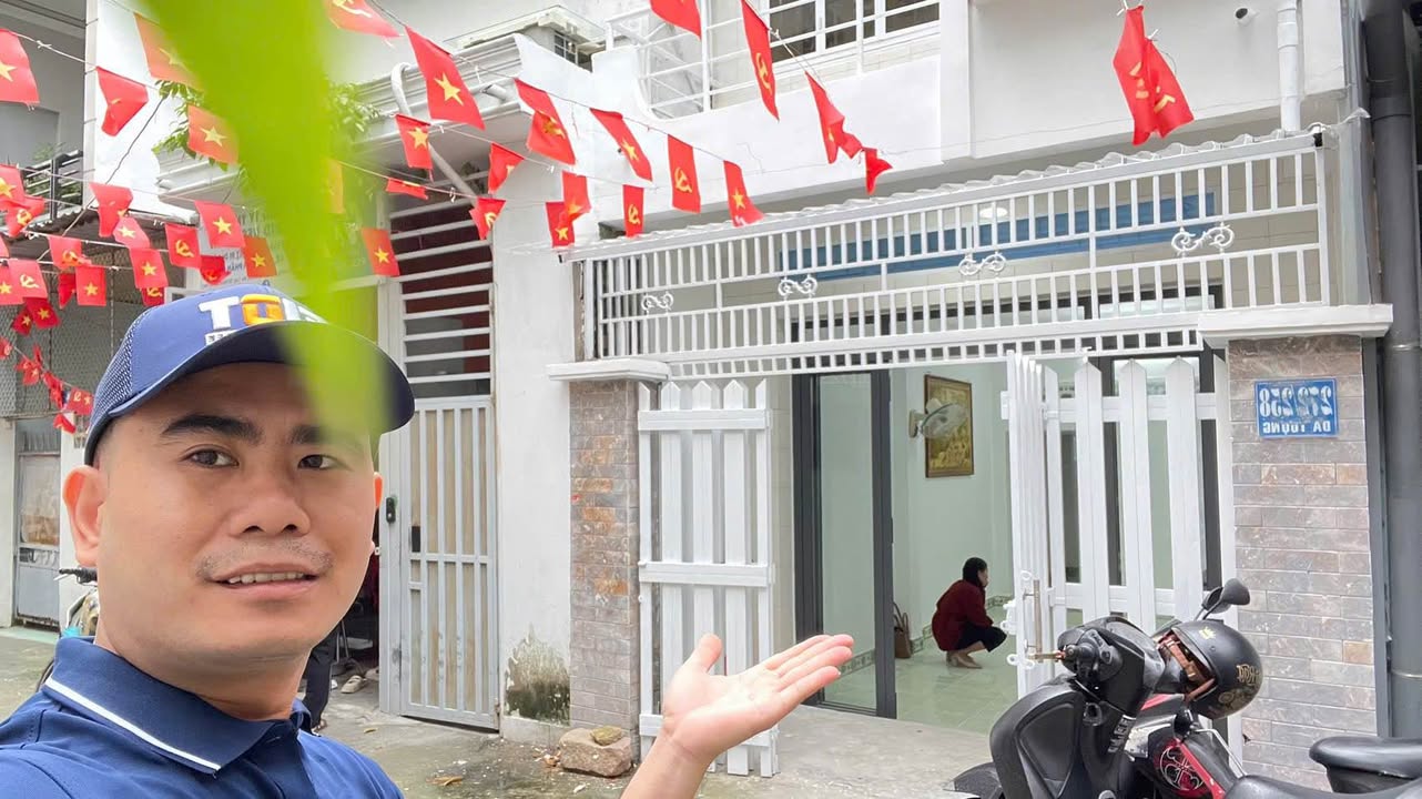 Nhà 3 Tầng Hẻm Ô Tô Gần Biển Nha Trang 54m² giá 6.899 tỷ - Tiện ích đầy đủ xung quanh!