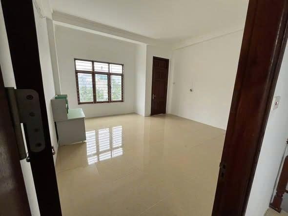 Cho thuê nhà phố Tăng Bạt Hổ, Hai Bà Trưng 130m² giá 50 triệu - Đầu tư sinh lời!