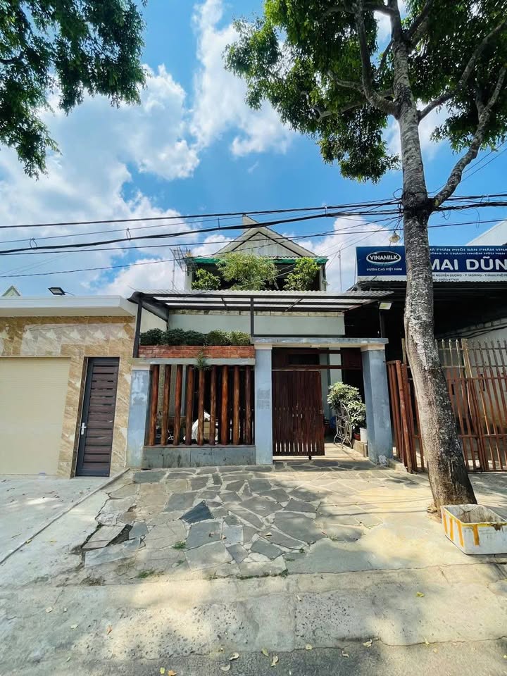 Nhà 3 tầng tại 86 Nguyễn Đường, Gia Lai - Giá 5.3 tỷ, đầy đủ tiện nghi!