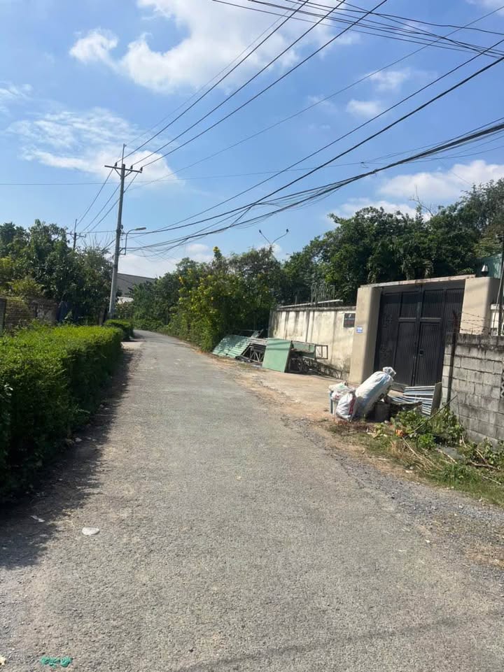 Đất nền Phú Hòa Đông Củ Chi 2200m² giá 7 tỷ - Sổ đỏ chính chủ, thương lượng ngay!