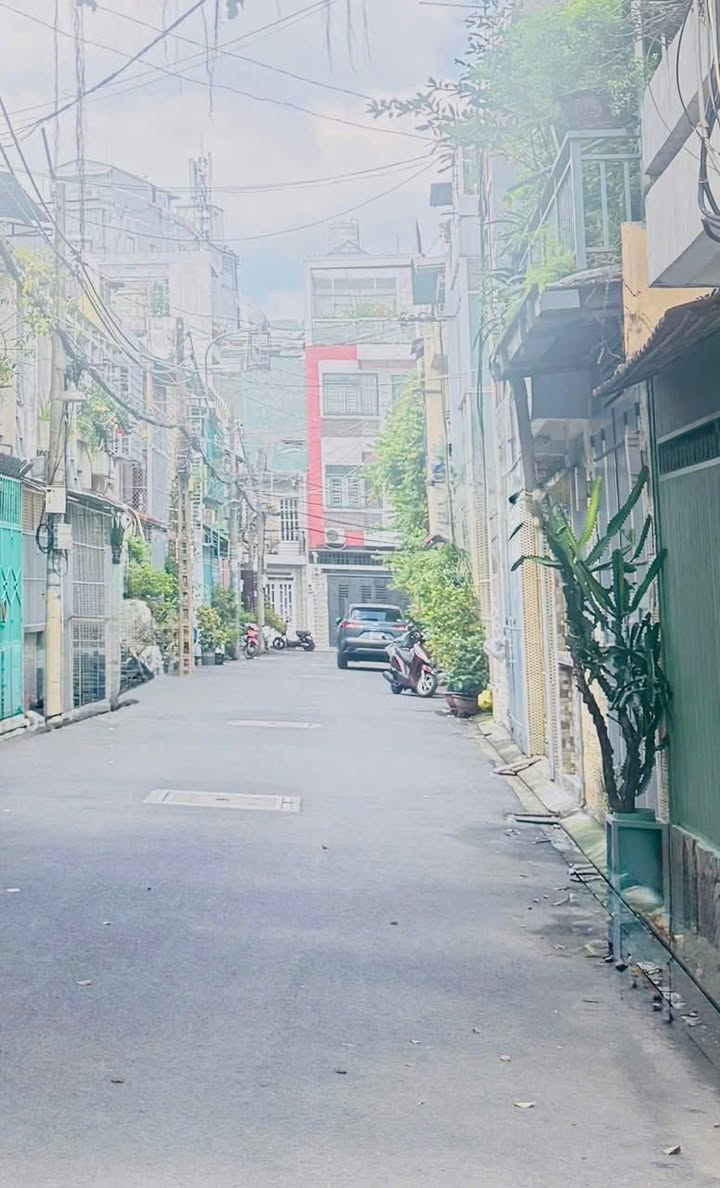 Nhà phố Phú Nhuận 52m² giá 9.7 tỷ - Đầu tư sinh lời hấp dẫn!