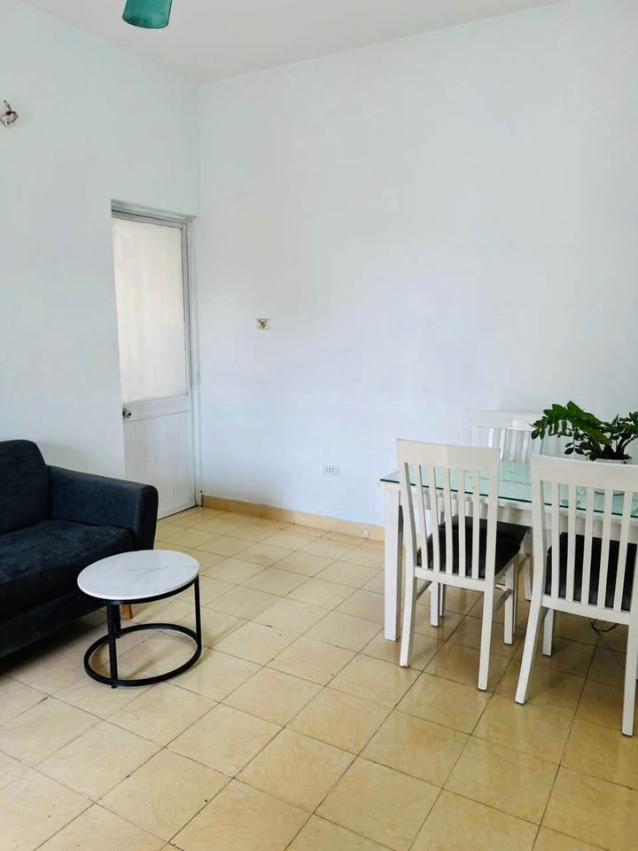 Căn hộ B11C Nam Trung Yên 65m² giá 10.5 triệu - Nội thất gần đủ, vào ở ngay!