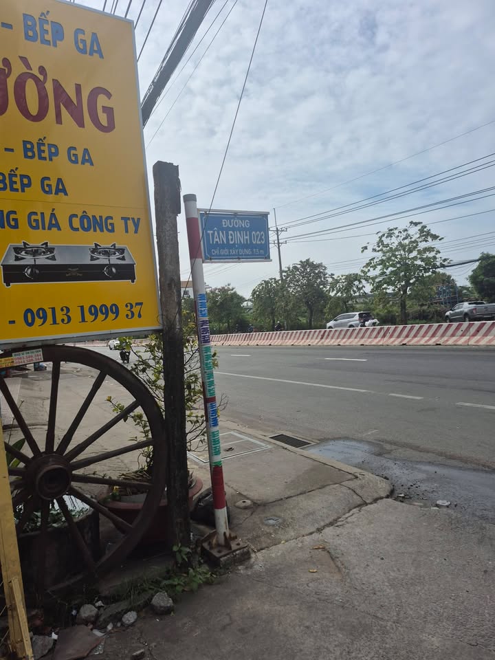 Đất nền Tân Định Bến Cát 92m² giá 1.5 tỷ - Sổ hồng chính chủ, thương lượng dễ dàng!