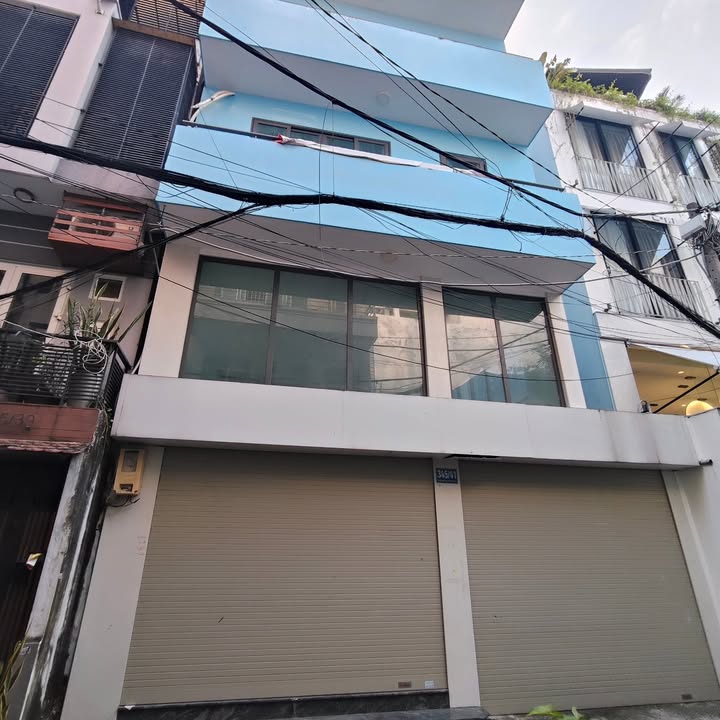 Tòa văn phòng Trần Hưng Đạo, Quận 1, 237m² giá 63 tỷ - Cơ hội đầu tư hấp dẫn!