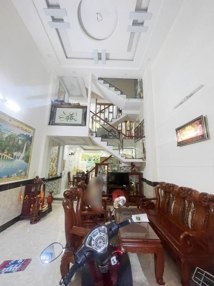 Nhà đẹp 5 tầng Nguyễn Ảnh Thủ, Quận 12, 63m² - Chuẩn pháp lý, ô tô vào nhà!