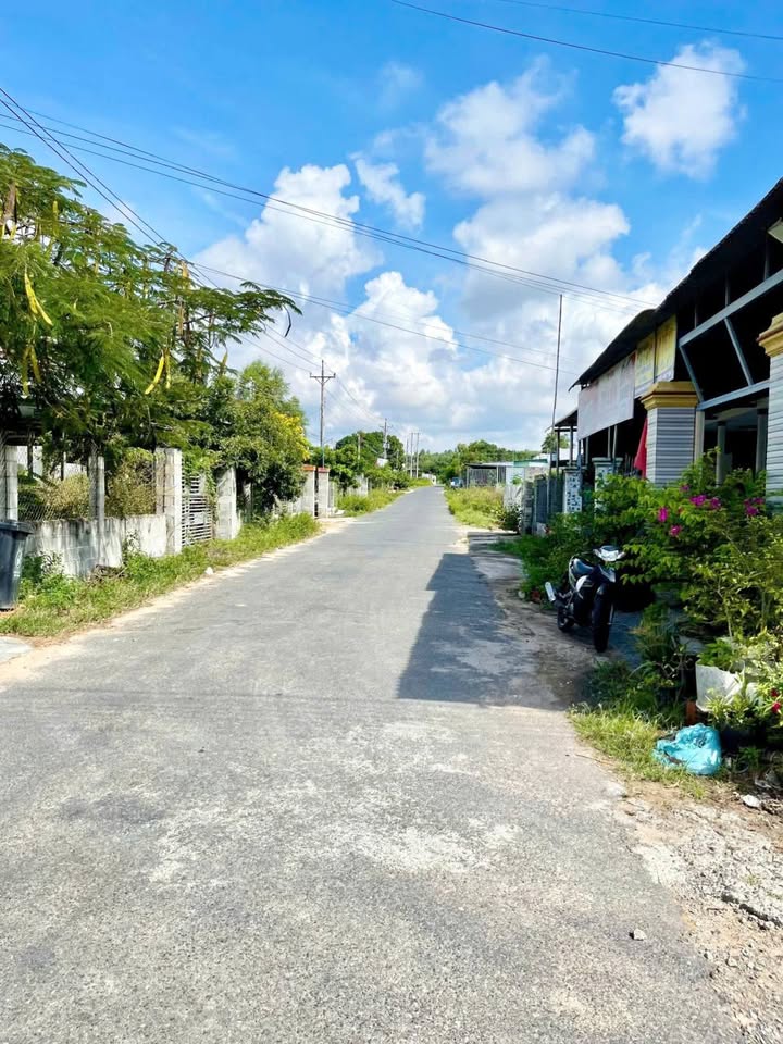 Đất cây trồng Mũi Né Bình Thuận 4400m² giá 9.9 tỷ - Vị trí lý tưởng cho đầu tư!