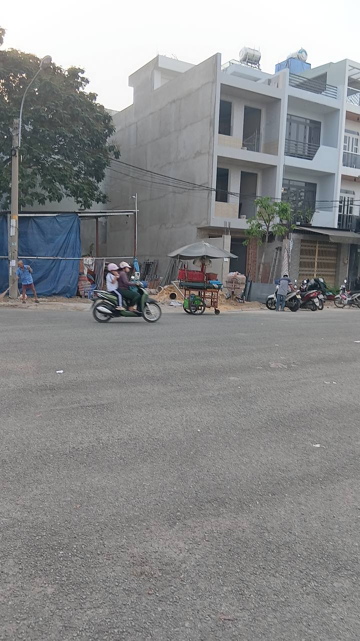 Đất nền Vĩnh Lộc B, Bình Chánh 112m² giá 8.3 tỷ - Đối diện siêu thị, sát trường học!