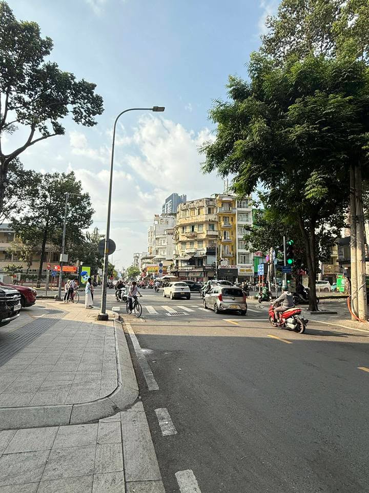 Chung cư Trần Đình Xu, Quận 1 - 67m² giá 2.6 tỷ - Vị trí đắc địa, góc 2 mặt tiền