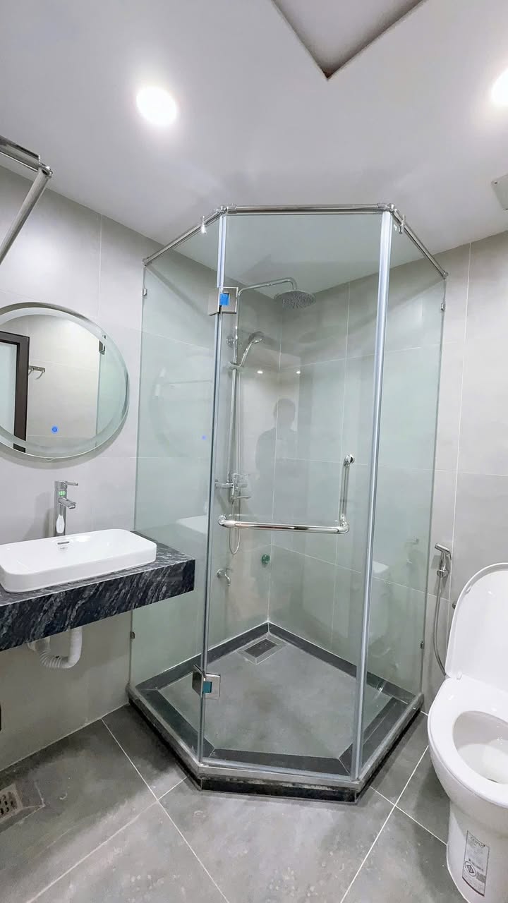 Tòa CHDV Xuân La - Tây Hồ 162m² giá 52.8 tỷ - Đầu tư sinh lời ngay!