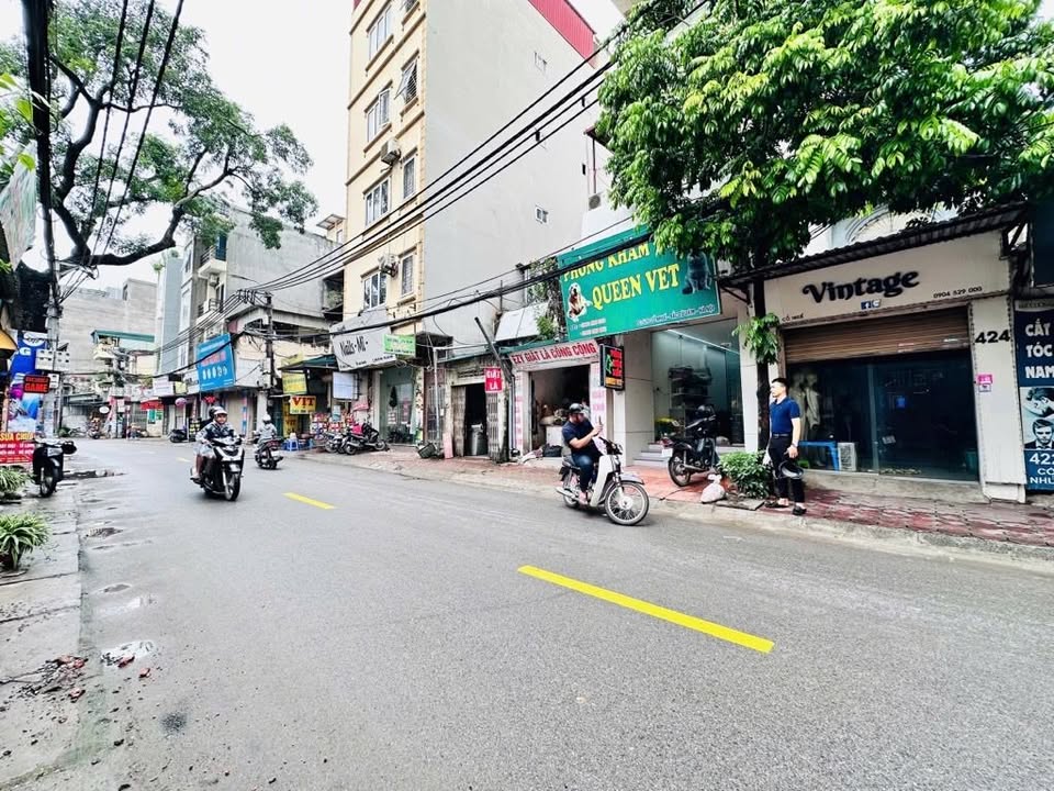 Nhà 5 tầng Đông Ngạc 37m² giá 9 tỷ - Ô tô đỗ cửa, ngõ thông thoáng!