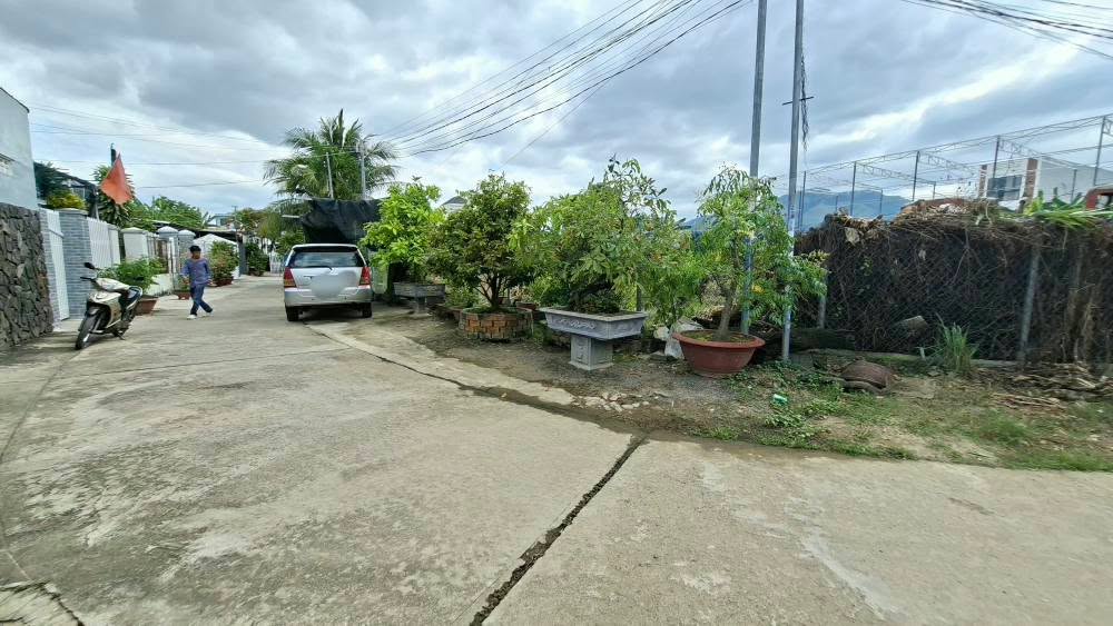 Đất nền Diên An 1338.4m² giá chỉ 1x triệu/m² - Đầu tư sinh lời ngay!