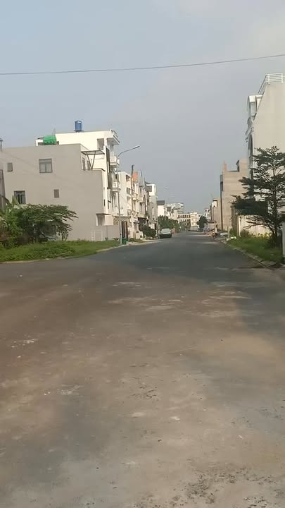 Nhà phố Cần Giuộc 108m² giá 4.35 tỷ - Dọn vào ở ngay