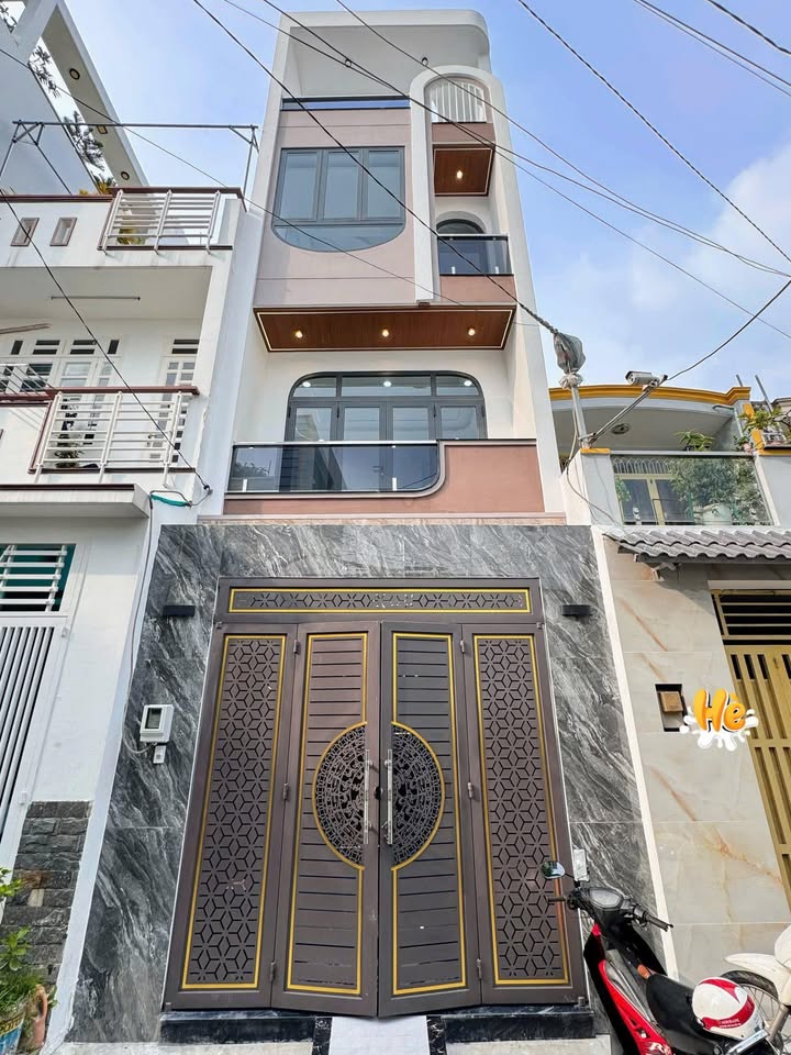 Nhà đẹp Bình Tân 52m² giá 6.4 tỷ - Hẻm thông an ninh!