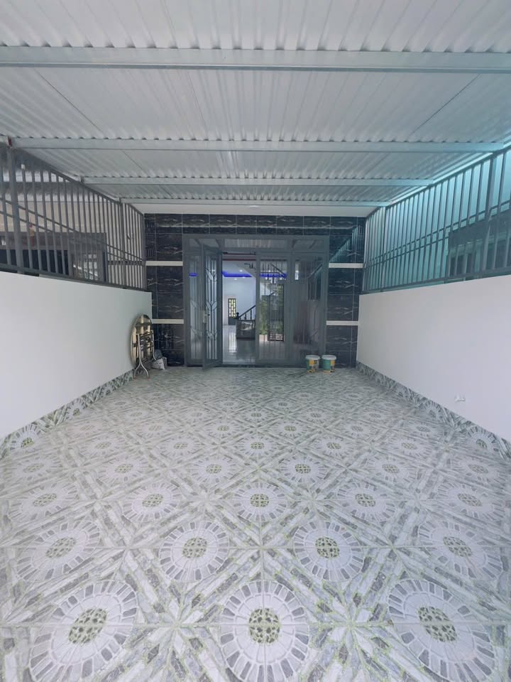 Nhà 1 trệt 1 lầu tại xã Mỹ Hạnh, 150m² giá 2.3 tỷ - Cơ hội đầu tư hiếm có!