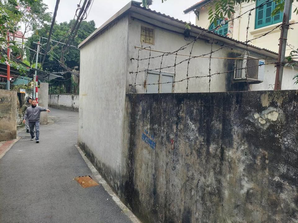 Đất mặt ngõ Xuân La 81m² giá 12.5 tỷ - Lô góc hai mặt thoáng, ô tô vào tận đất!