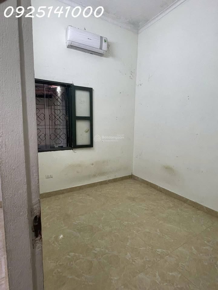 Cho thuê nhà riêng 2 tầng phố Khâm Thiên, Đống Đa, 72m² - Không gian rộng rãi, tiện nghi
