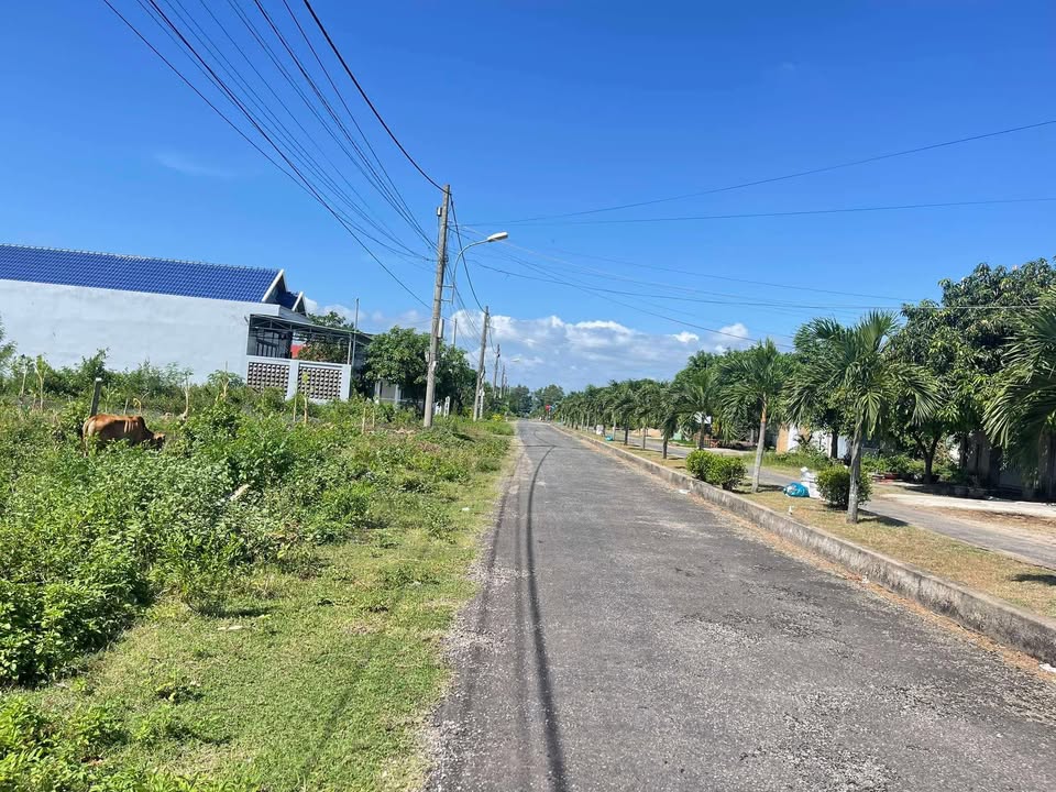 Đất nền liền kề đường Suối Bạc 2 - Sơn Hòa 175m² chỉ 700 triệu - Đầu tư sinh lời ngay!