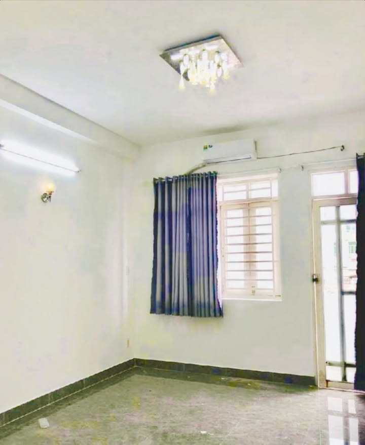 Nhà đẹp Võ Văn Kiệt, Quận 6, 52m² giá chỉ 5.15 tỷ - Vào ở ngay!