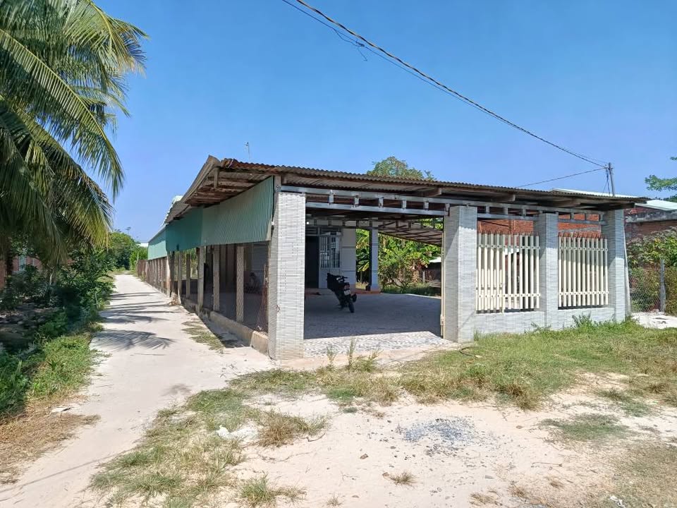 Nhà vườn 2 phòng ngủ 420m² tại xã Phước Thạnh, Gò Dầu chỉ 1.4 tỷ - Tiện ích đầy đủ!