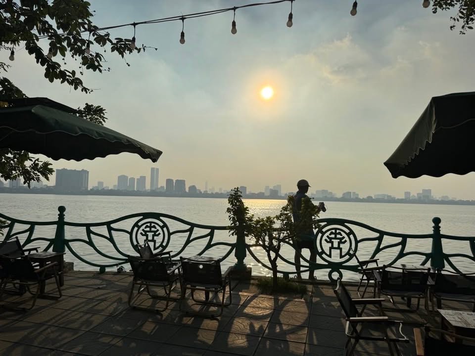 Biệt Thự Phân Lô Lạc Long Quân, Tây Hồ 210m² giá 58 tỷ - Sổ hồng rõ ràng, view thoáng