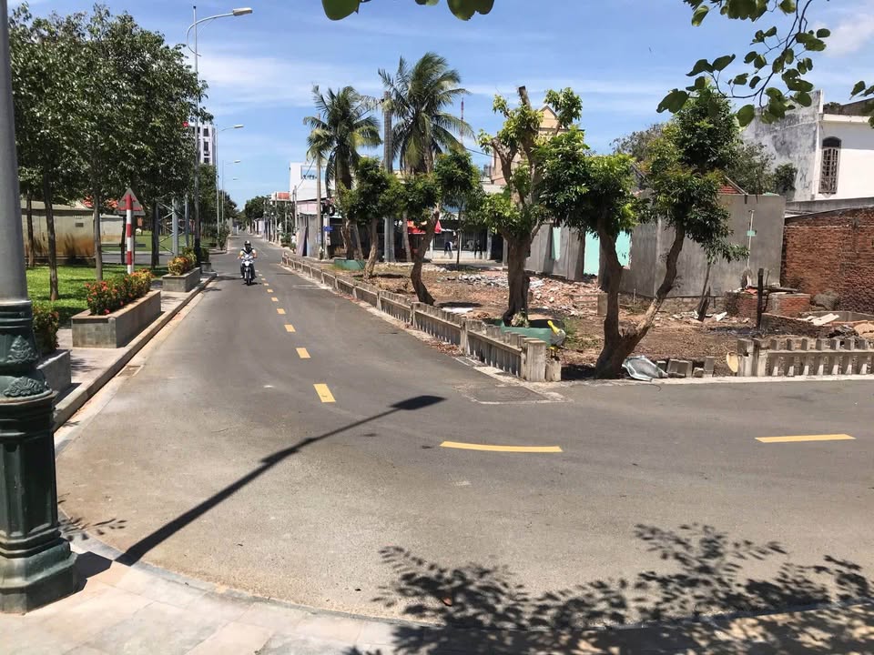 Đất góc 3 mặt tiền tại Phú Thủy, Phan Thiết 539m² - Vị trí đắc địa đối diện Công viên Hoa Ban!