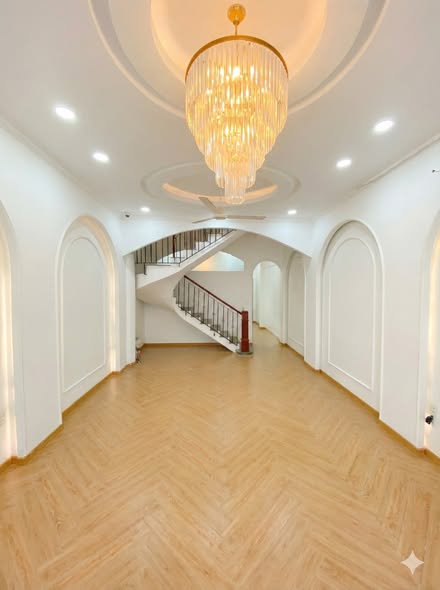 Nhà đẹp cho thuê mặt tiền Cửu Long, P2 Tân Bình, 100m² - Giá chỉ 25 triệu/tháng!