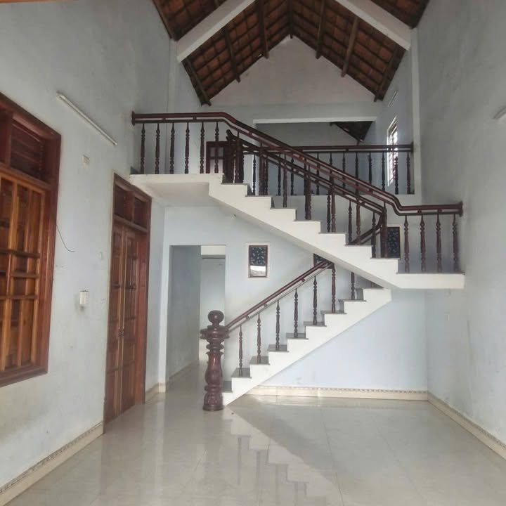 Nhà cấp 4 Tịnh Châu 290m² giá 1.2 tỷ - Kiến trúc mái thái kiên cố