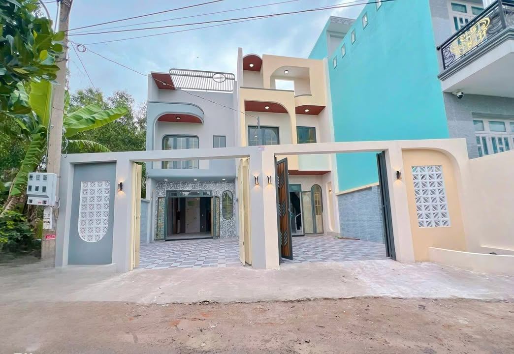 Nhà 2 tầng mặt tiền Lê Văn Hai, Cần Giuộc, 90m² giá 2.5 tỷ - Đầu tư sinh lời ngay!