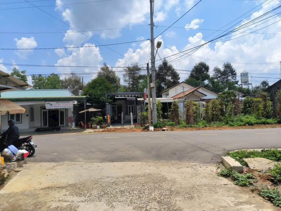 Đất nền B'lao Bảo Lộc 368m² giá 4 tỷ - Khu dân cư đông đúc, tiện ích đầy đủ!