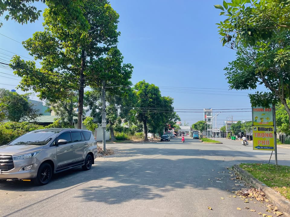 Đất nền KDC Hoàng Long, Bến Lức 110m² giá 3.2 tỷ - Đầu tư sinh lời ngay!