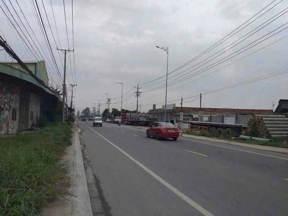 Đất mặt tiền TL833, P5, Tp.Tân An 413.1m² giá 3 tỷ - Khu vực kinh doanh sầm uất!