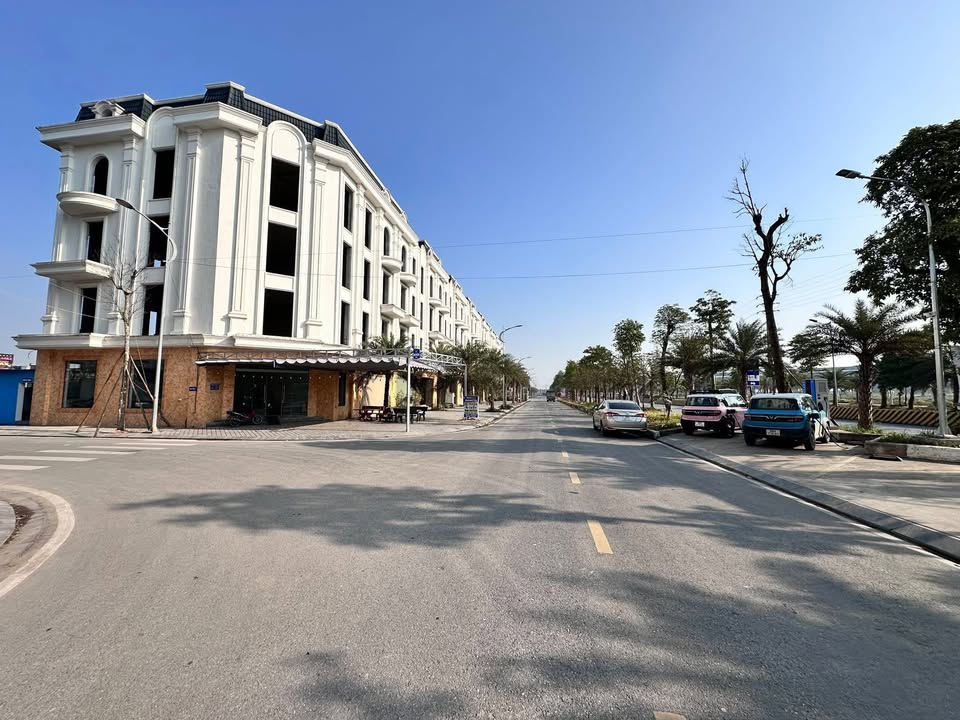 Shophouse Vĩnh Tường 105m² giá 8 tỷ - Vị trí đắc địa, tiềm năng sinh lời cao!