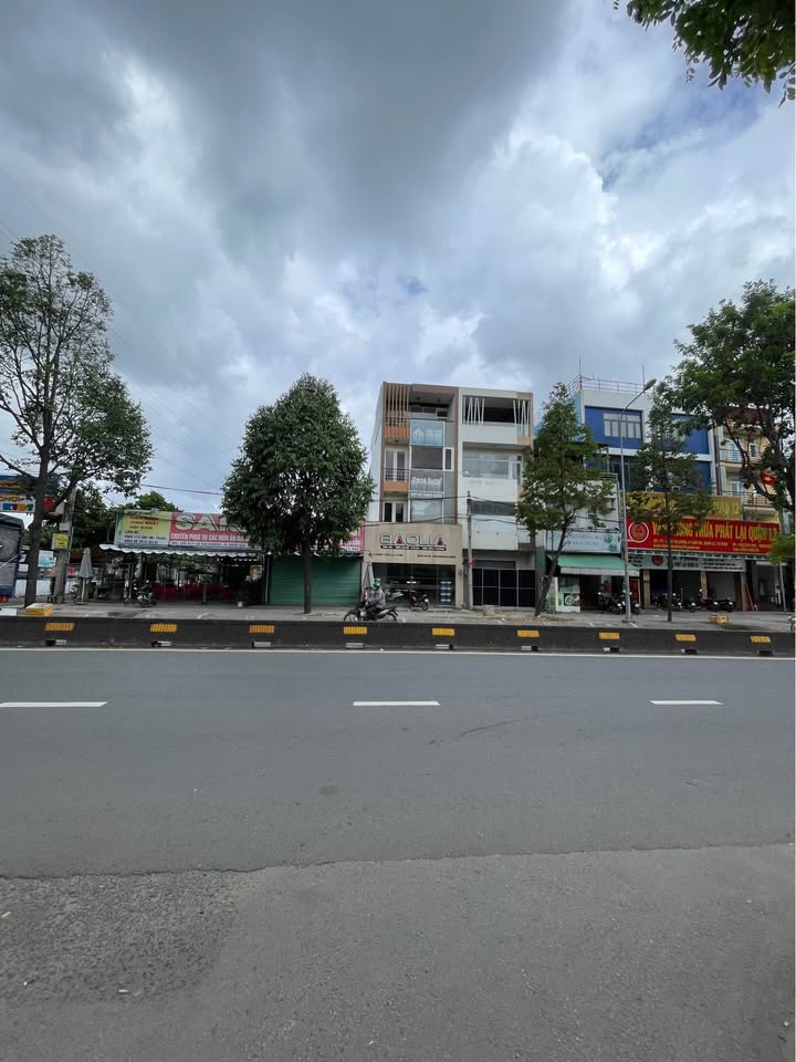 FrontHouse Lê Thị Riêng, Thới An, Quận 12, 85m² giá 13 tỷ - Cơ hội đầu tư hấp dẫn!