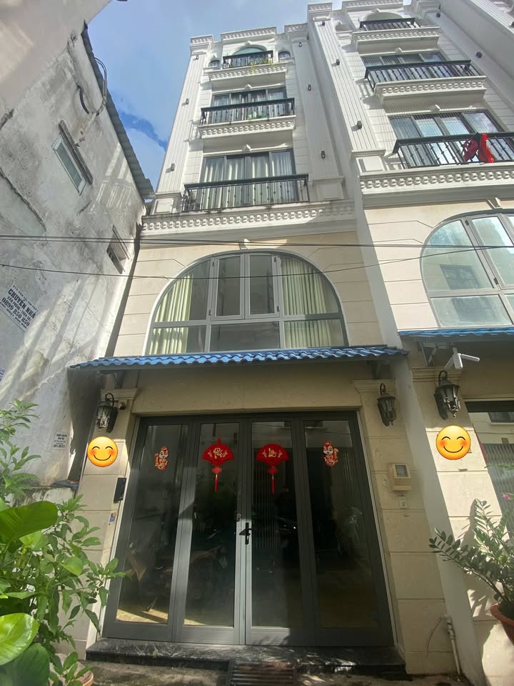 Nhà phố Bình Thạnh 24m² giá 11 tỷ - An ninh, tiện ích đầy đủ!