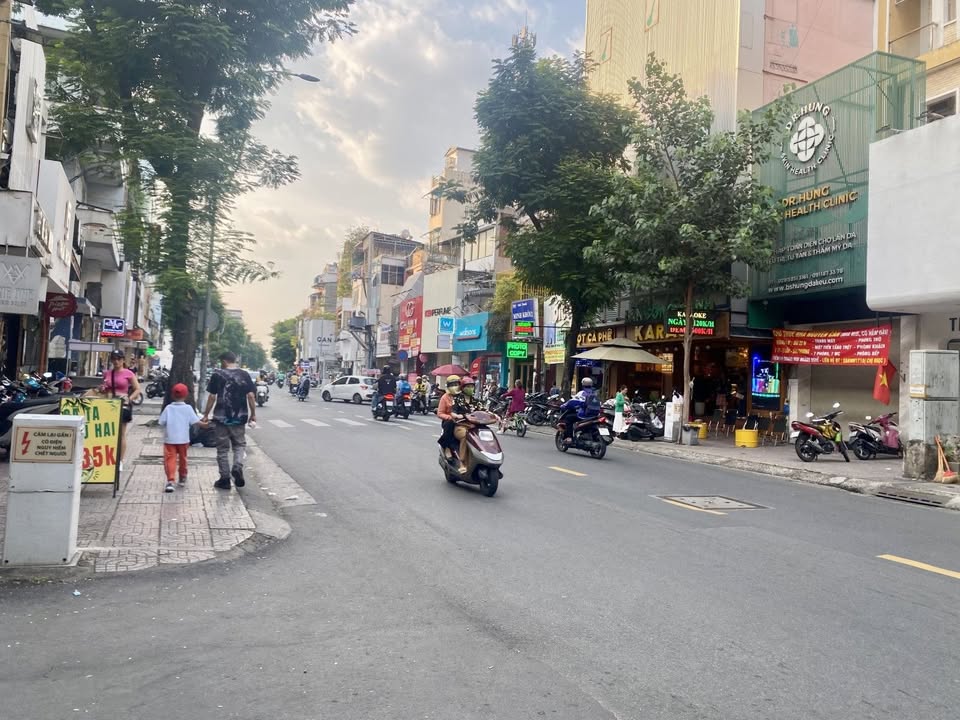 Nhà mặt tiền hẻm xe tải Lê Văn Sỹ Quận 3 95m² giá 20 tỷ - Đầu tư sinh lời hiệu quả!