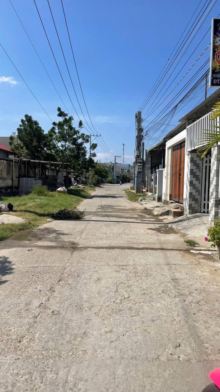 Nhà phố Ninh Chử 88.9m² giá 950 triệu - Sẵn sàng vào ở ngay!