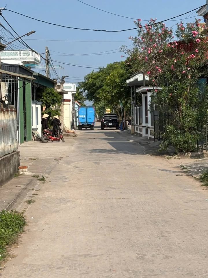 Đất nền Nam Cường Tiền Hải 100m² giá chỉ 8xx triệu - Vị trí trung tâm thuận lợi!