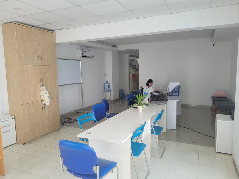 Văn phòng cho thuê quận Tân Bình 45m² giá 11 triệu - Vào làm ngay không chờ đợi!