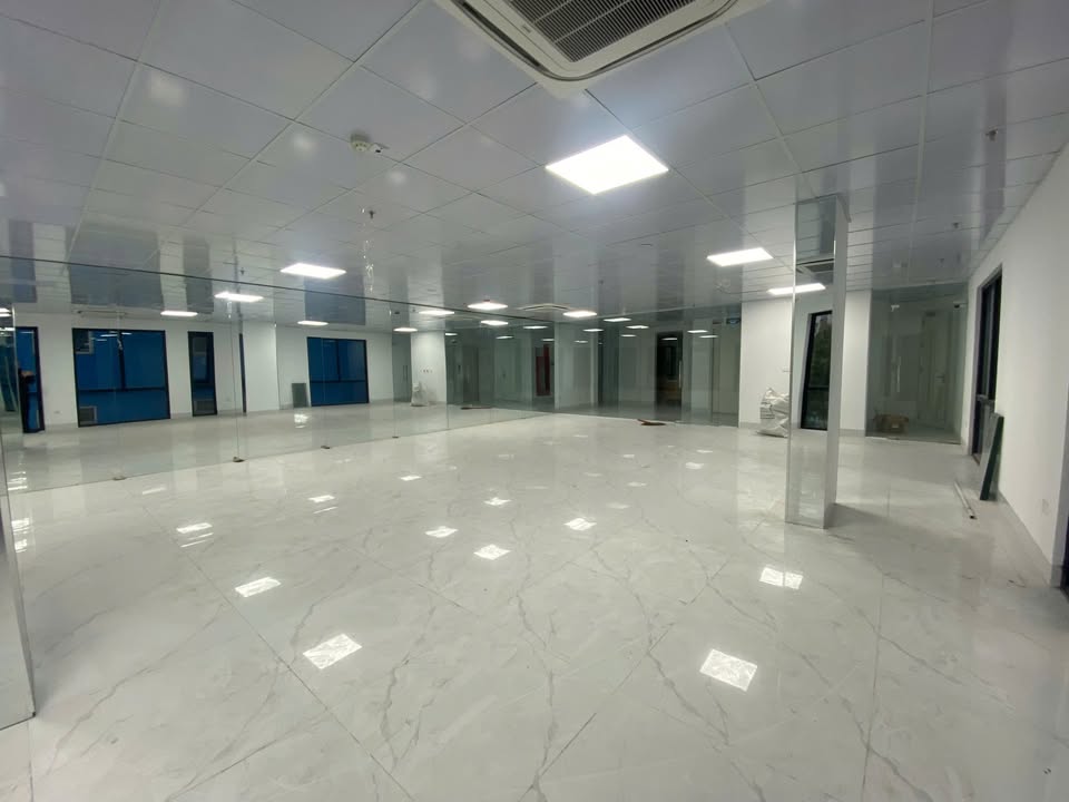 Cho thuê văn phòng Mỹ Đình 120m² giá 20 triệu - Không gian làm việc lý tưởng!