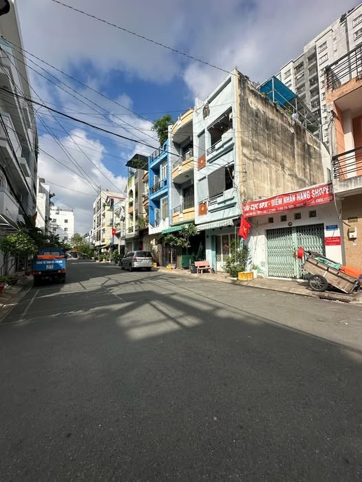 Đất Tặng Nhà Cấp 4 Đường Nguyễn Quý Anh - 73m² Chính Chủ - Chỉ 6 Tỷ!