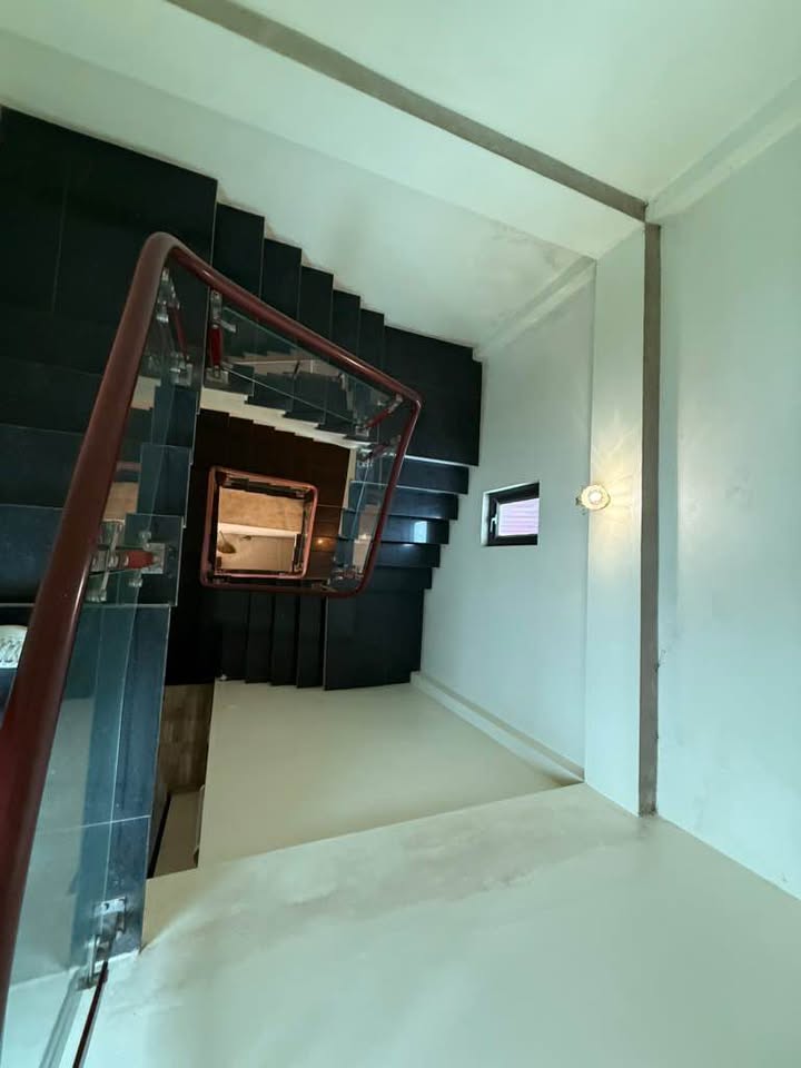 Nhà 3 tầng Gia Đông, Thuận Thành 152m² giá 3 tỷ - Ô tô vào nhà!