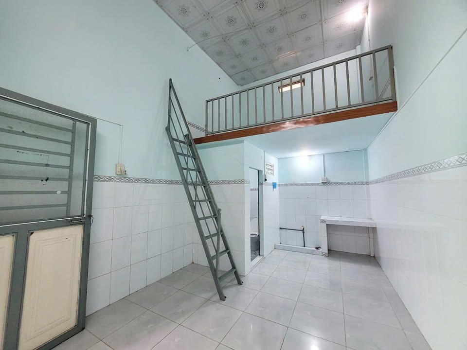 Phòng cho thuê tại đường Tạ Thị Phi, quận Bình Thủy 28m² chỉ 1.7 triệu - Tiện nghi đầy đủ!
